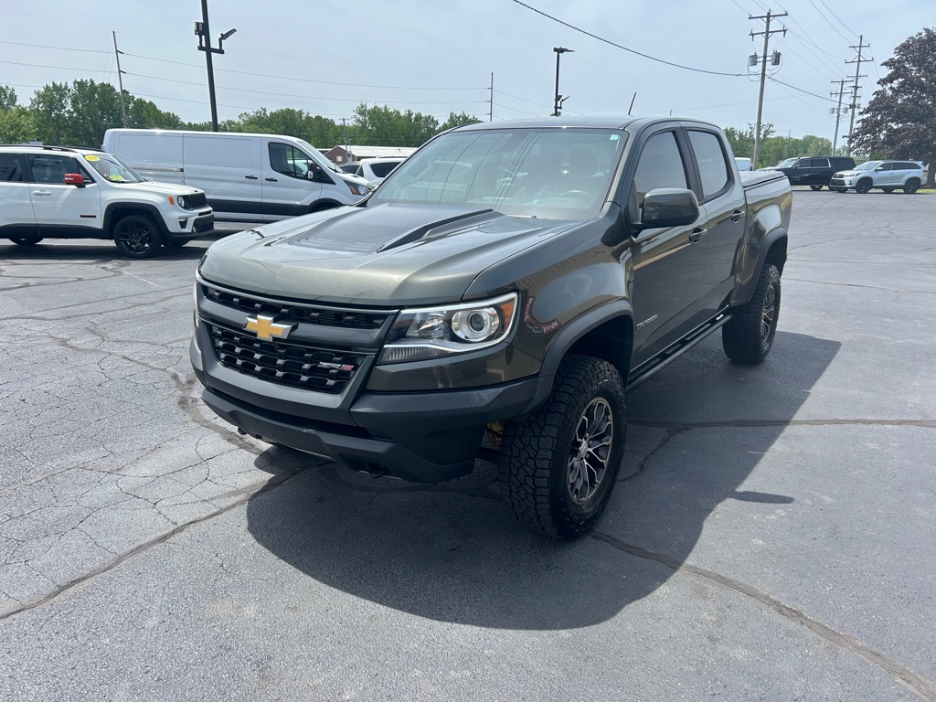 Photo 3 of this CHEVROLET COLORADO