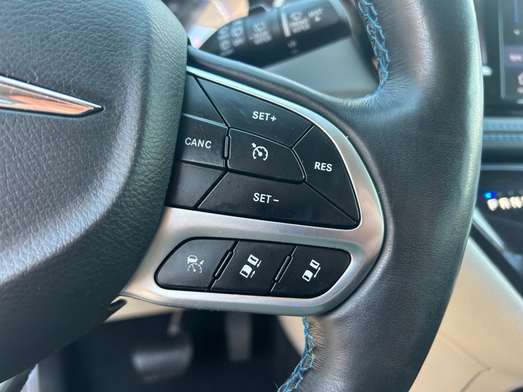 Photo 22 of this CHRYSLER PACIFICA