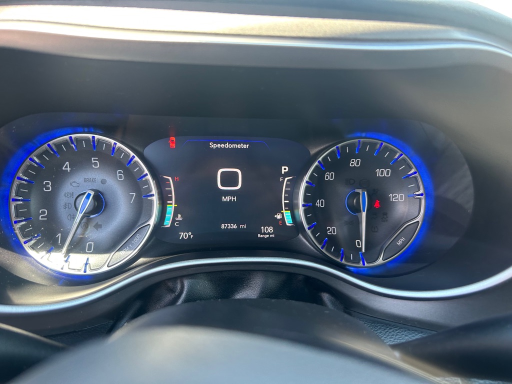 Photo 20 of this CHRYSLER PACIFICA