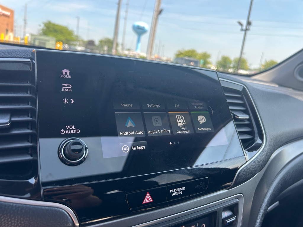 Photo 26 of this HONDA PILOT