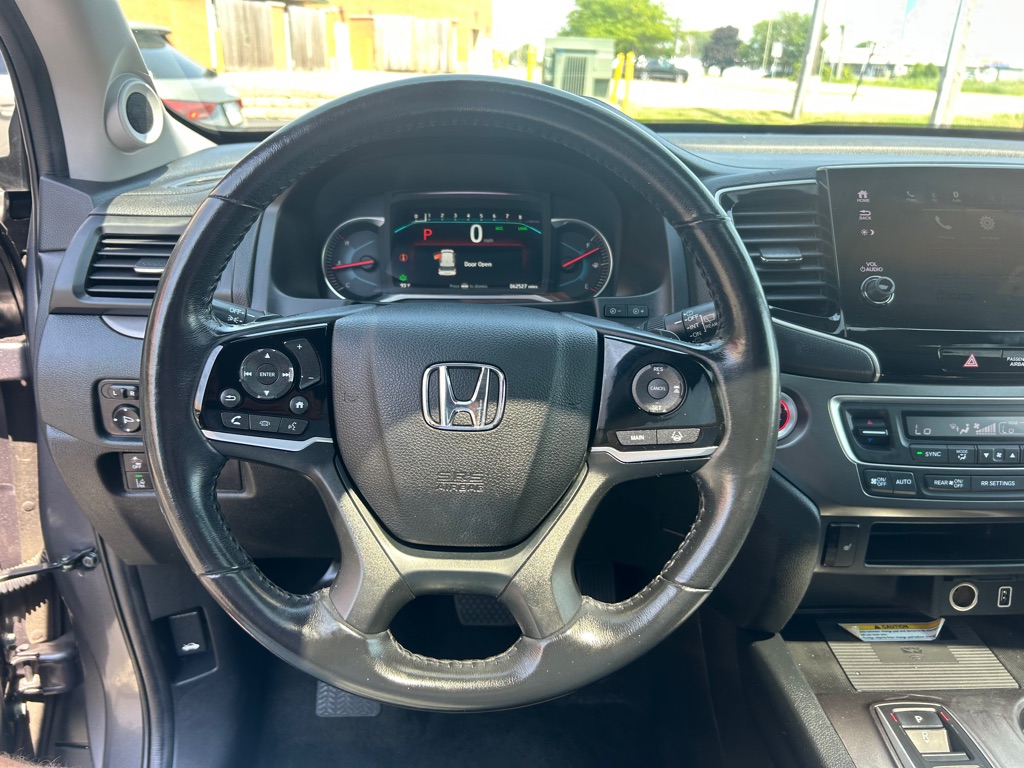 Photo 21 of this HONDA PILOT