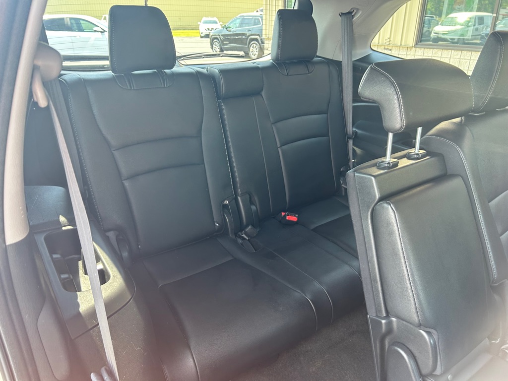 Photo 10 of this HONDA PILOT