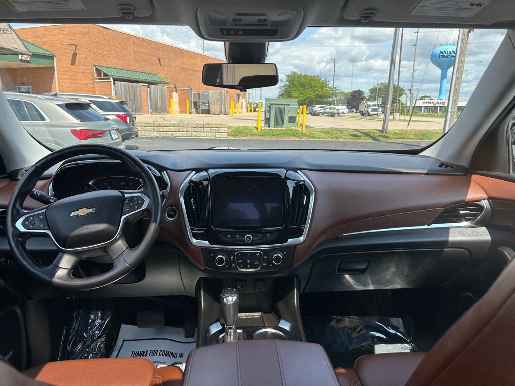 Photo 15 of this CHEVROLET TRAVERSE