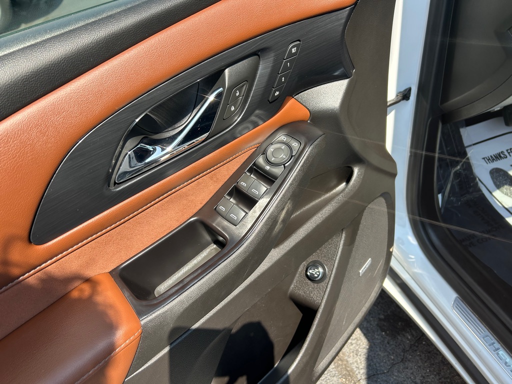 Photo 19 of this CHEVROLET TRAVERSE