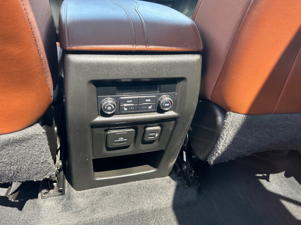 Photo 16 of this CHEVROLET TRAVERSE