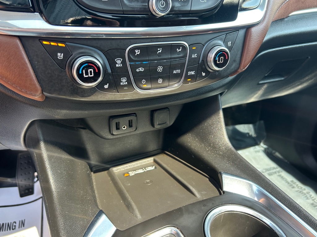 Photo 28 of this CHEVROLET TRAVERSE