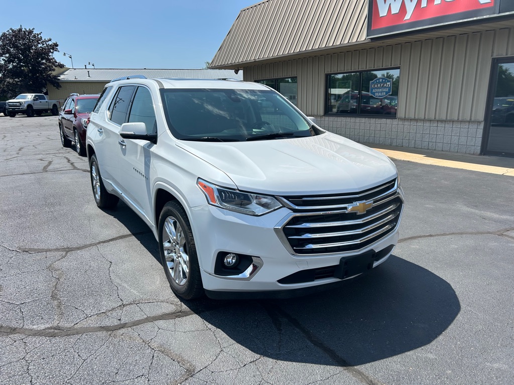 Photo 2 of this CHEVROLET TRAVERSE