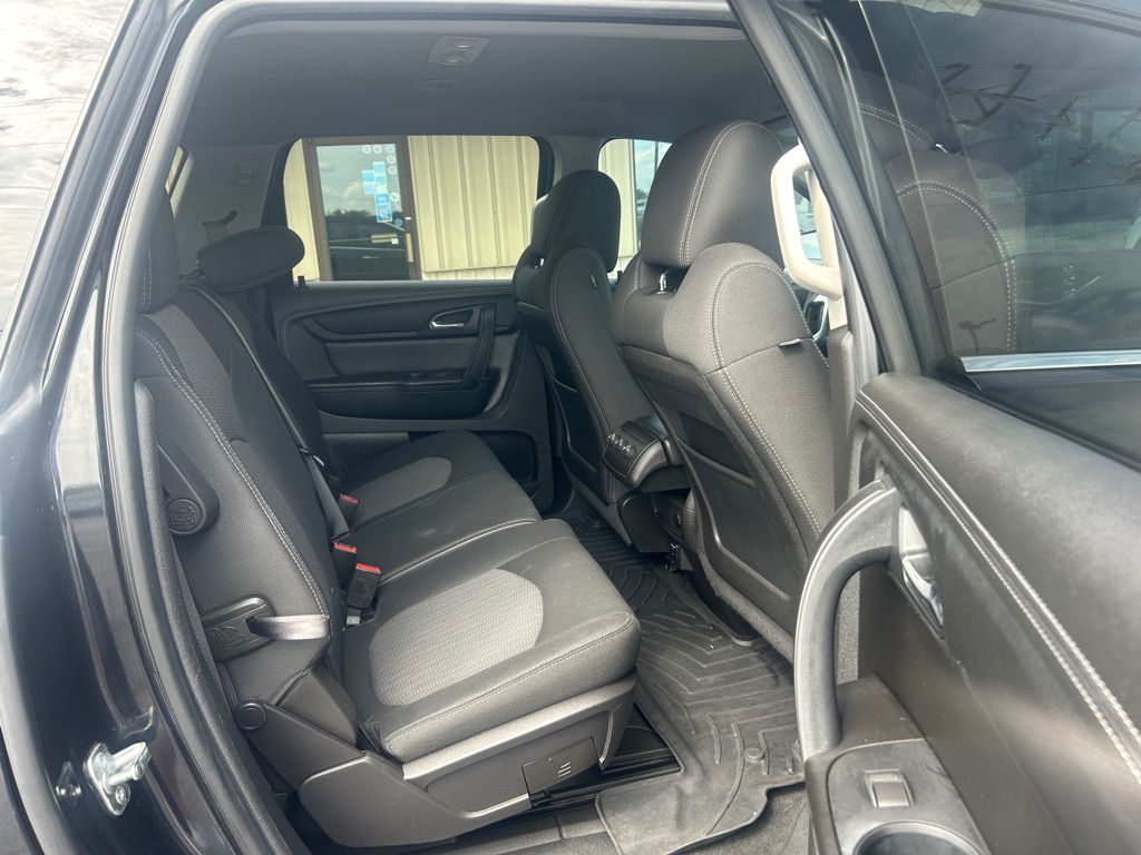 Photo 8 of this CHEVROLET TRAVERSE