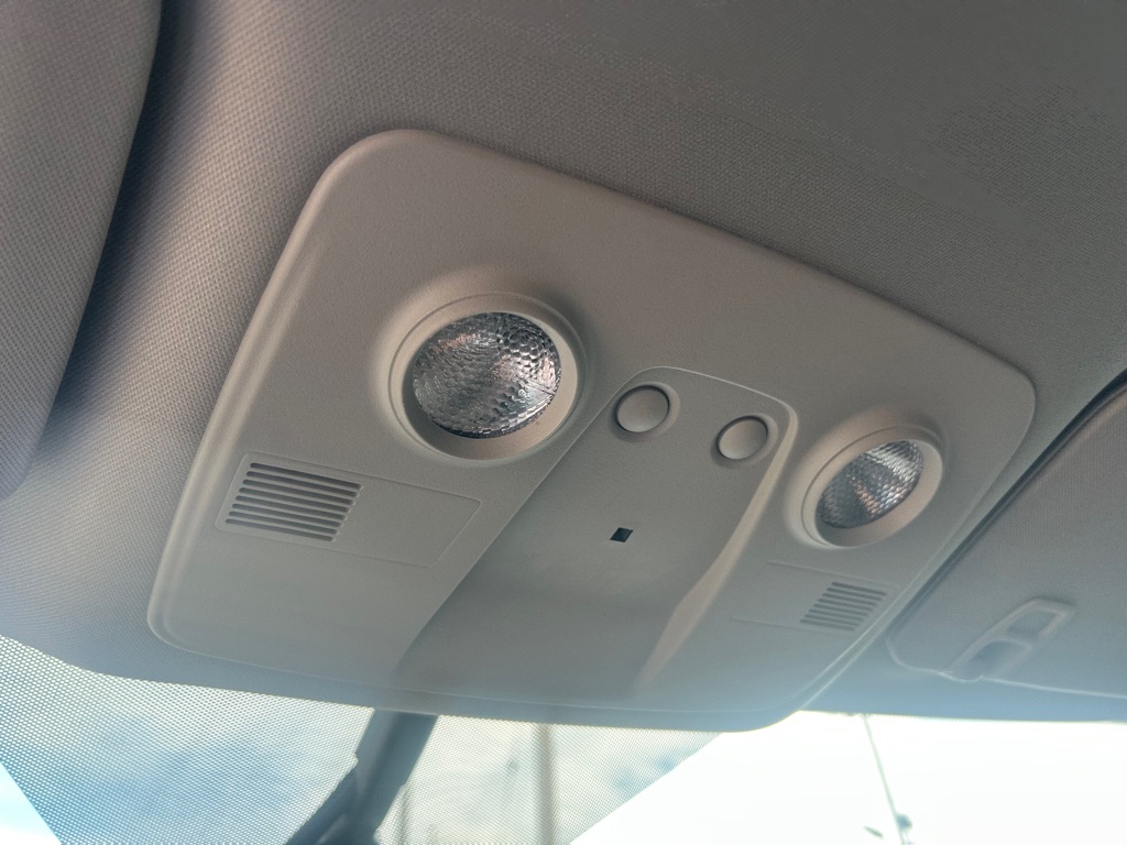 Photo 24 of this CHEVROLET TRAVERSE
