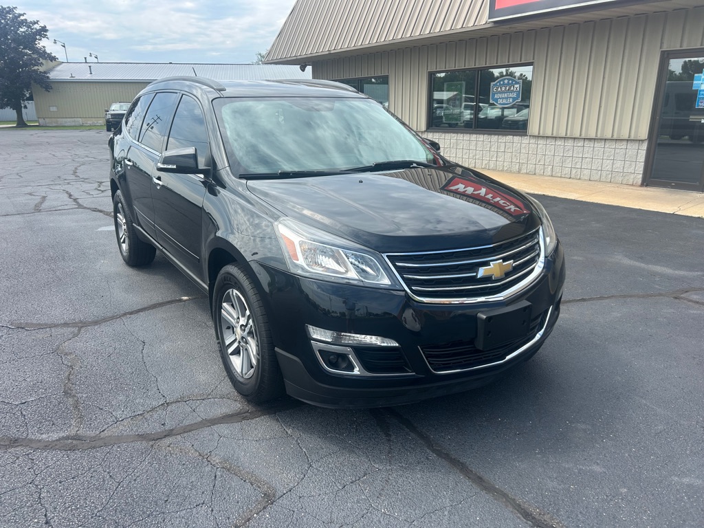 Photo 2 of this CHEVROLET TRAVERSE