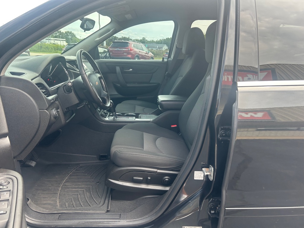 Photo 14 of this CHEVROLET TRAVERSE