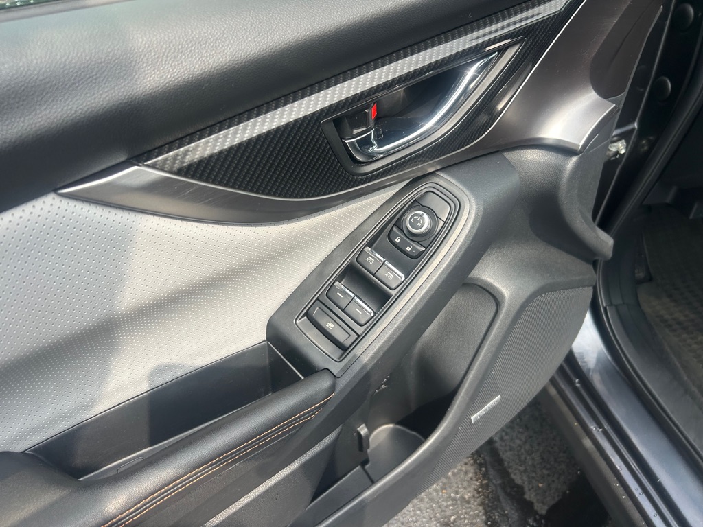 Photo 15 of this SUBARU CROSSTREK