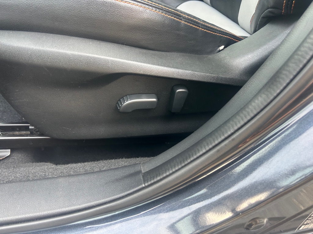 Photo 14 of this SUBARU CROSSTREK