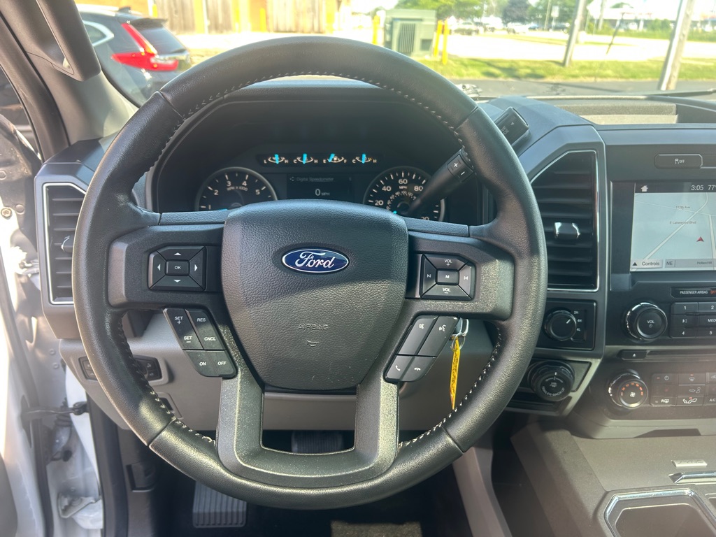 Photo 17 of this FORD F150
