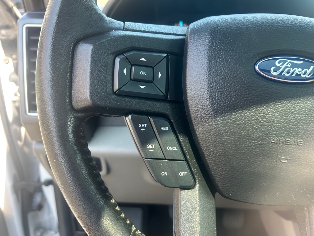 Photo 19 of this FORD F150