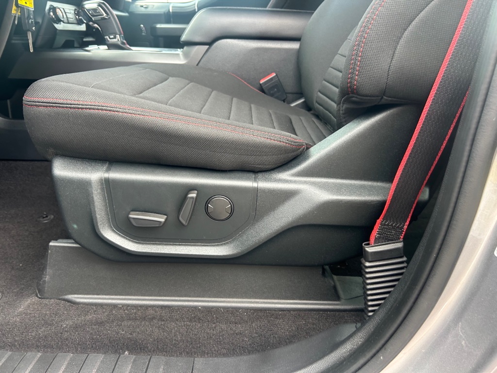 Photo 16 of this FORD F150