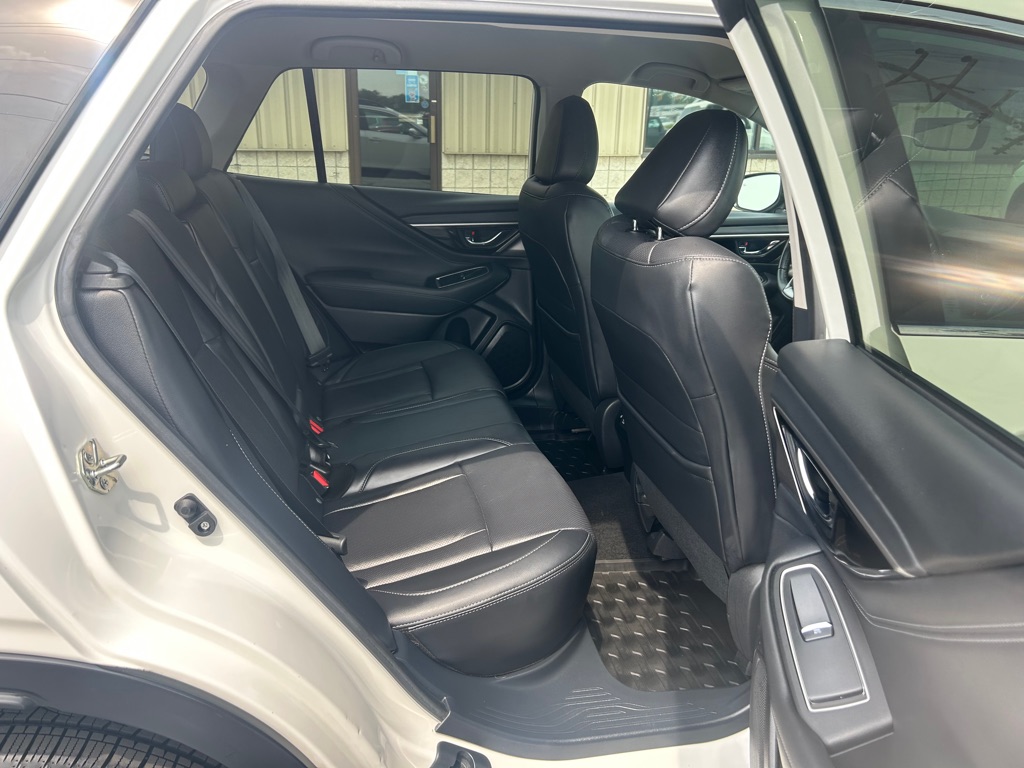 Photo 8 of this SUBARU OUTBACK