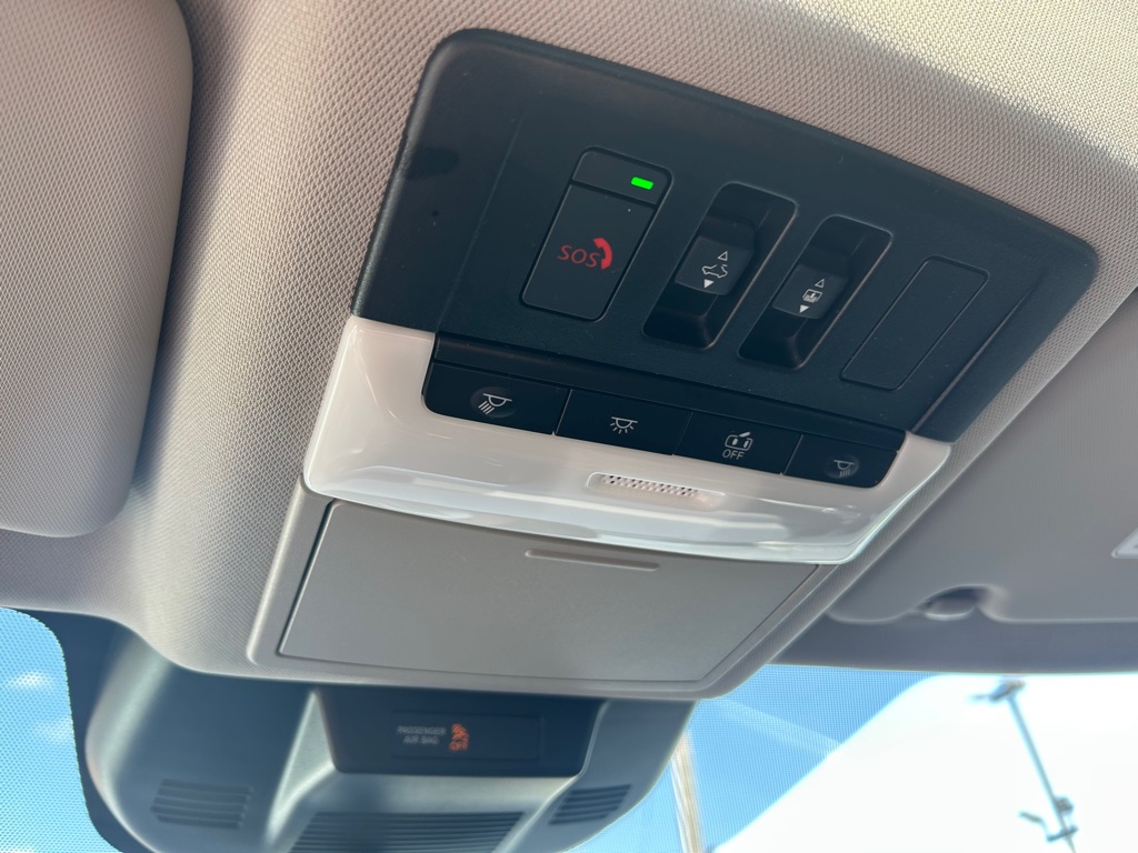 Photo 30 of this NISSAN ROGUE