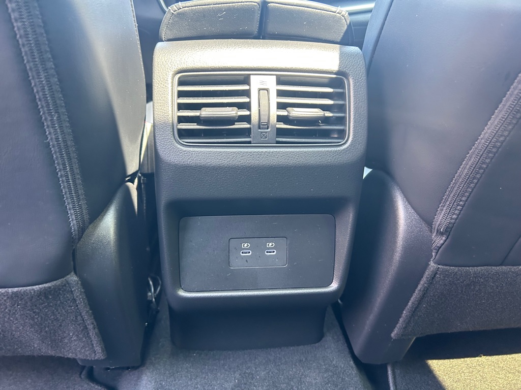 Photo 16 of this NISSAN ROGUE