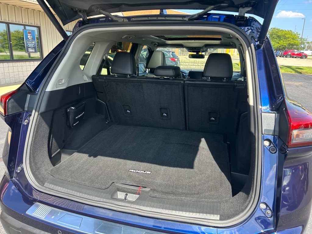 Photo 11 of this NISSAN ROGUE