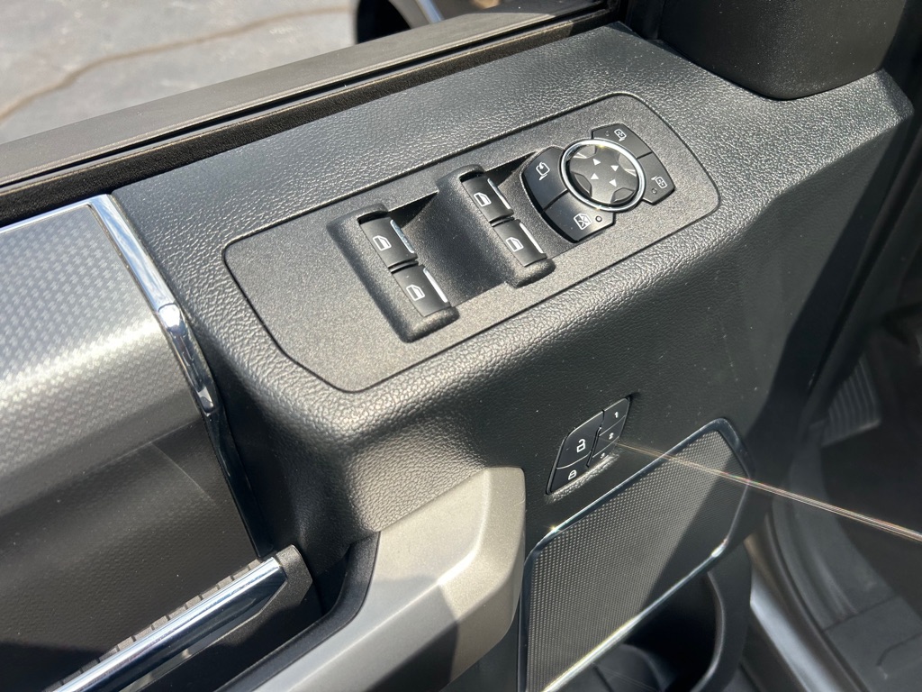 Photo 15 of this FORD F150