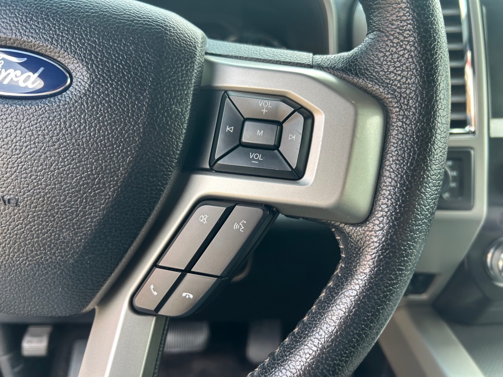 Photo 18 of this FORD F150