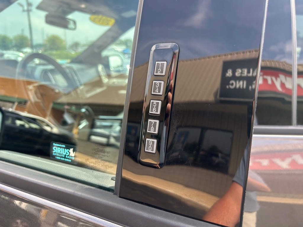 Photo 11 of this FORD F150