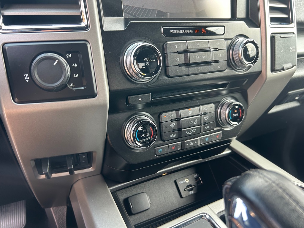 Photo 22 of this FORD F150