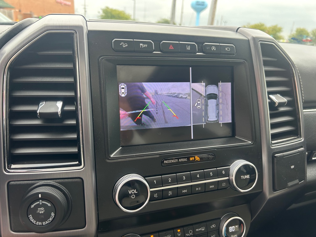 Photo 28 of this FORD EXPEDITION