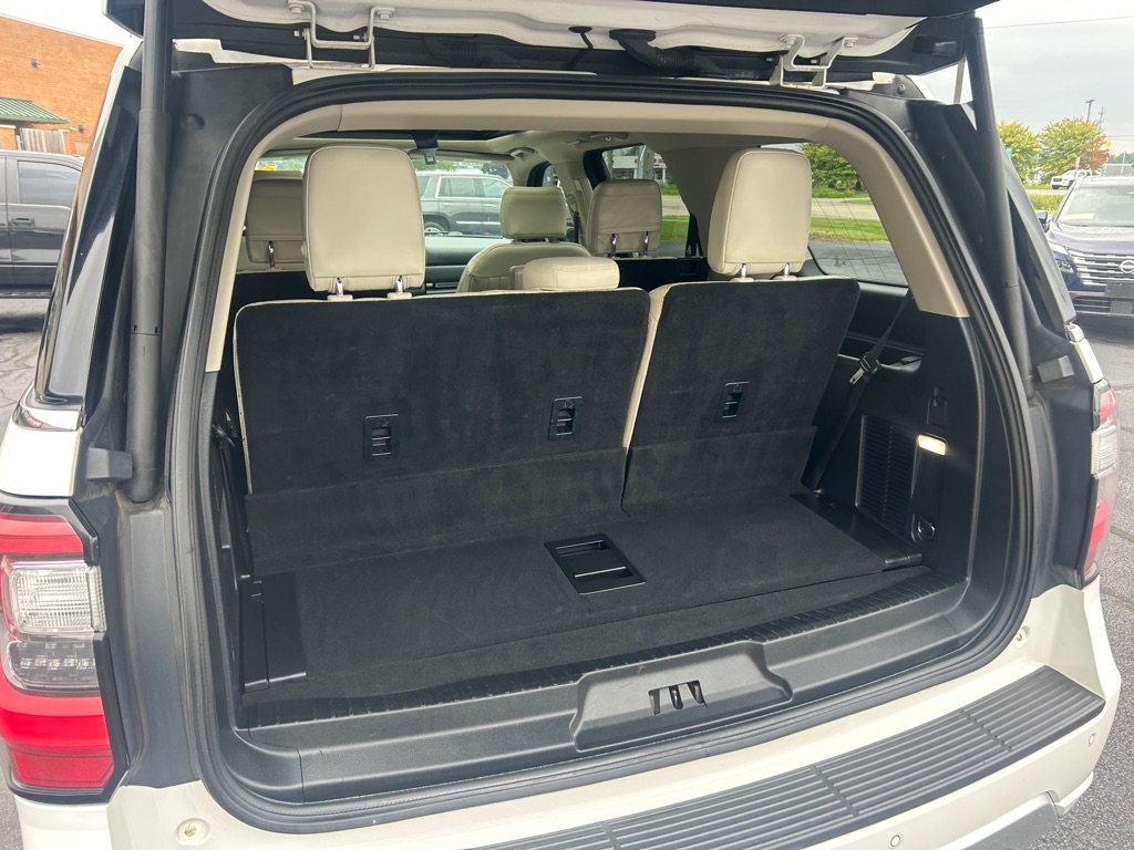 Photo 11 of this FORD EXPEDITION