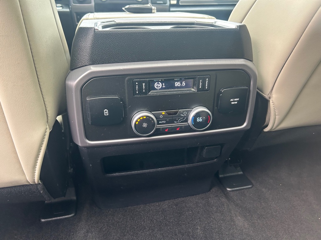 Photo 16 of this FORD EXPEDITION