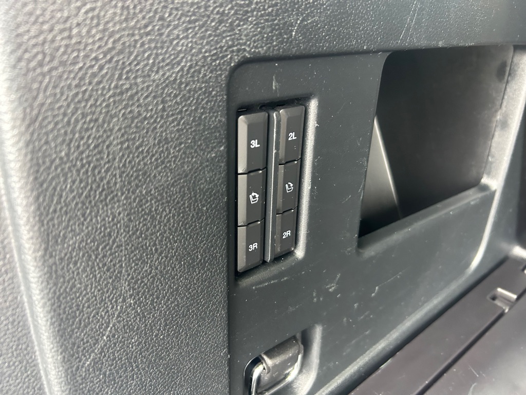 Photo 12 of this FORD EXPEDITION