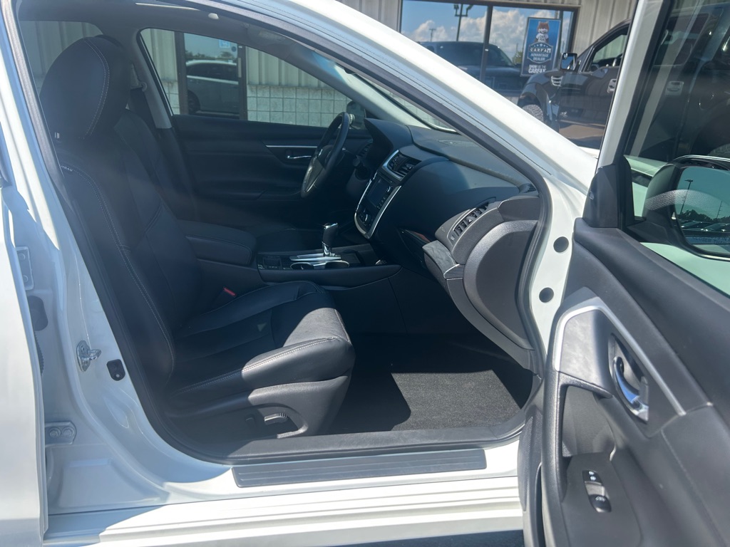 Photo 7 of this NISSAN ALTIMA