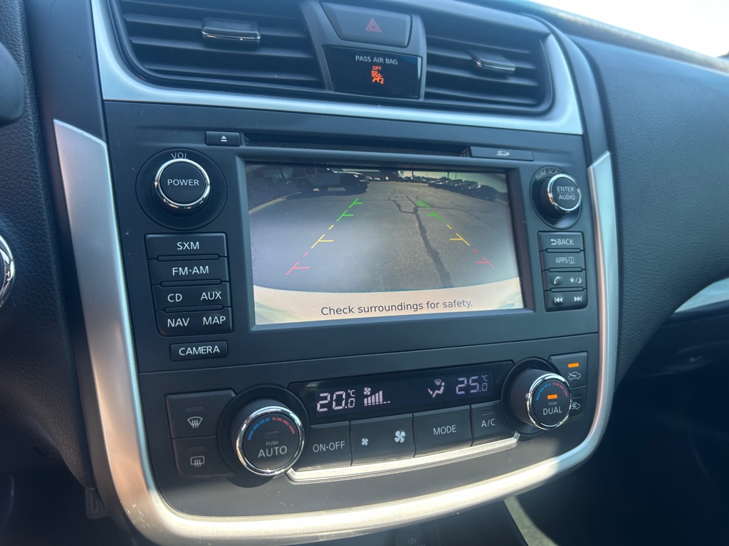 Photo 22 of this NISSAN ALTIMA