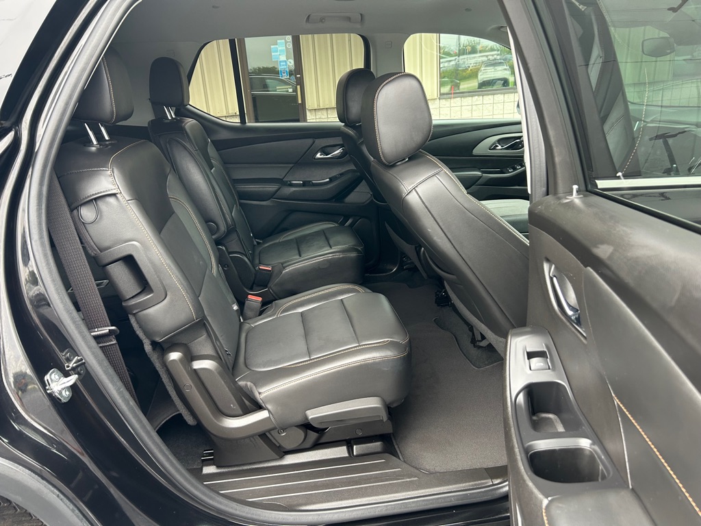 Photo 8 of this CHEVROLET TRAVERSE