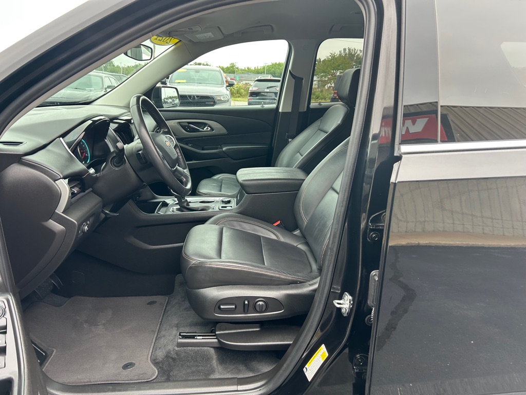 Photo 15 of this CHEVROLET TRAVERSE