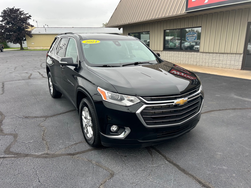 Photo 2 of this CHEVROLET TRAVERSE