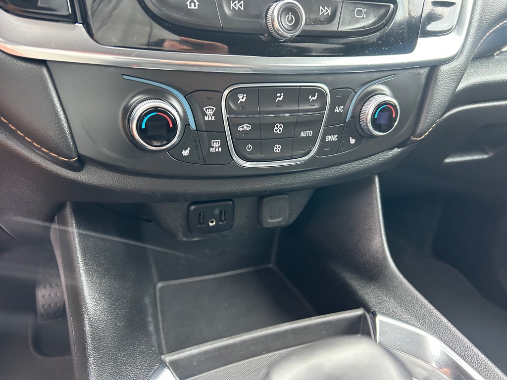 Photo 26 of this CHEVROLET TRAVERSE