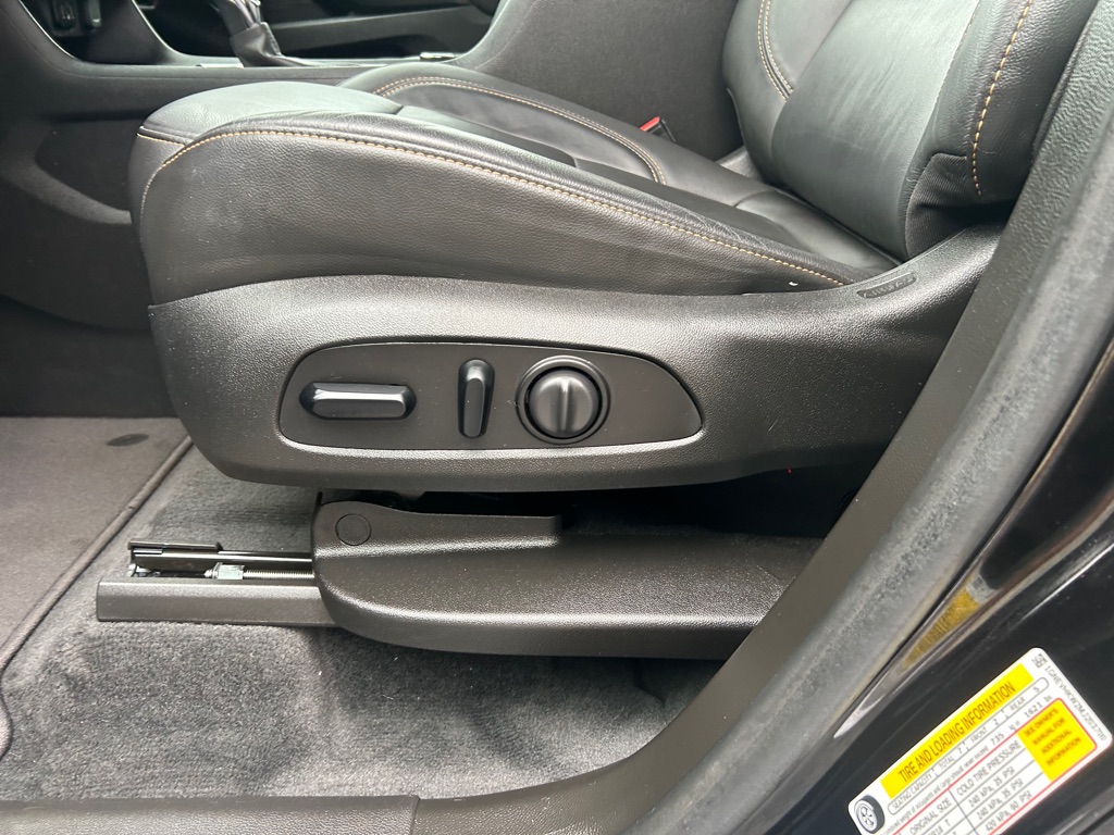 Photo 16 of this CHEVROLET TRAVERSE