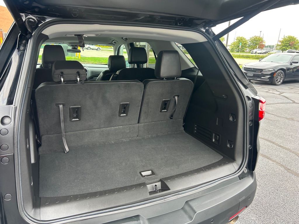 Photo 10 of this CHEVROLET TRAVERSE