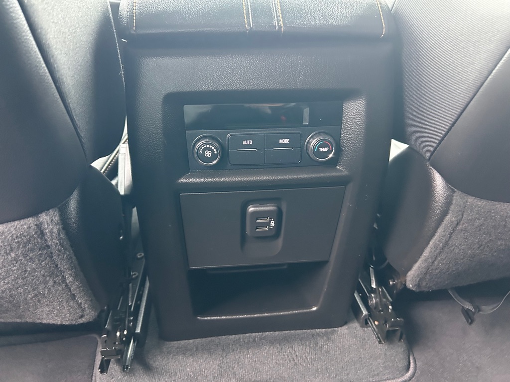 Photo 14 of this CHEVROLET TRAVERSE