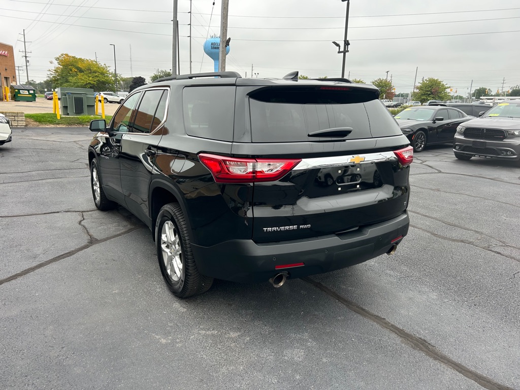 Photo 5 of this CHEVROLET TRAVERSE
