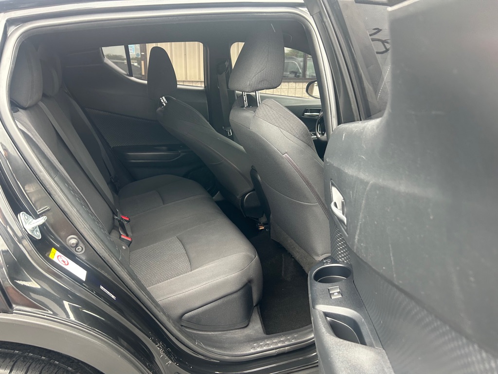 Photo 8 of this TOYOTA C-HR