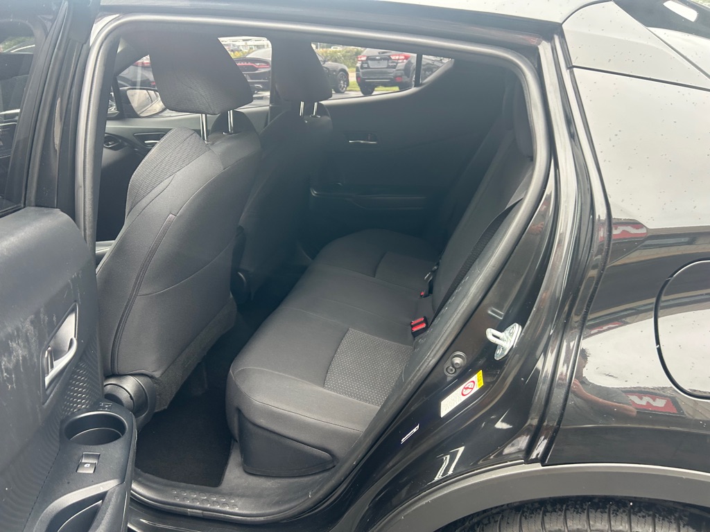 Photo 10 of this TOYOTA C-HR