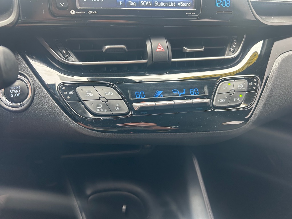Photo 22 of this TOYOTA C-HR