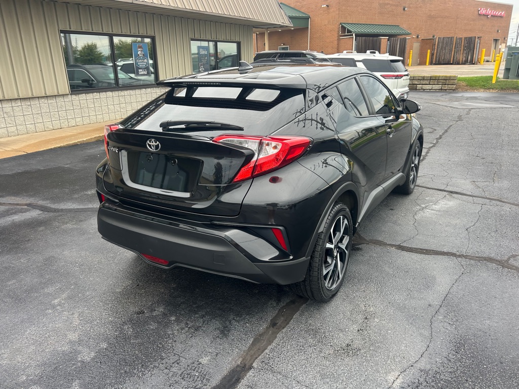 Photo 6 of this TOYOTA C-HR