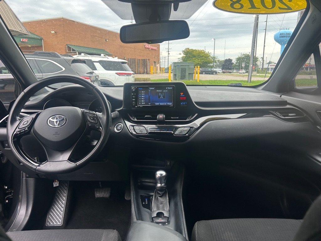 Photo 11 of this TOYOTA C-HR