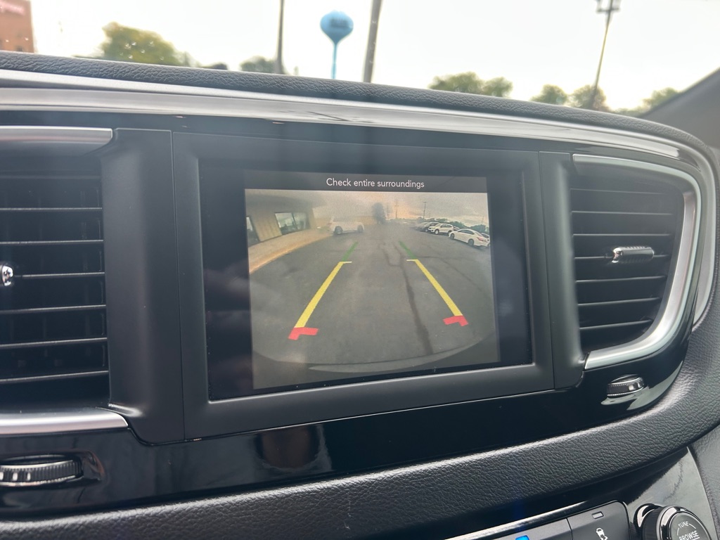 Photo 26 of this CHRYSLER PACIFICA