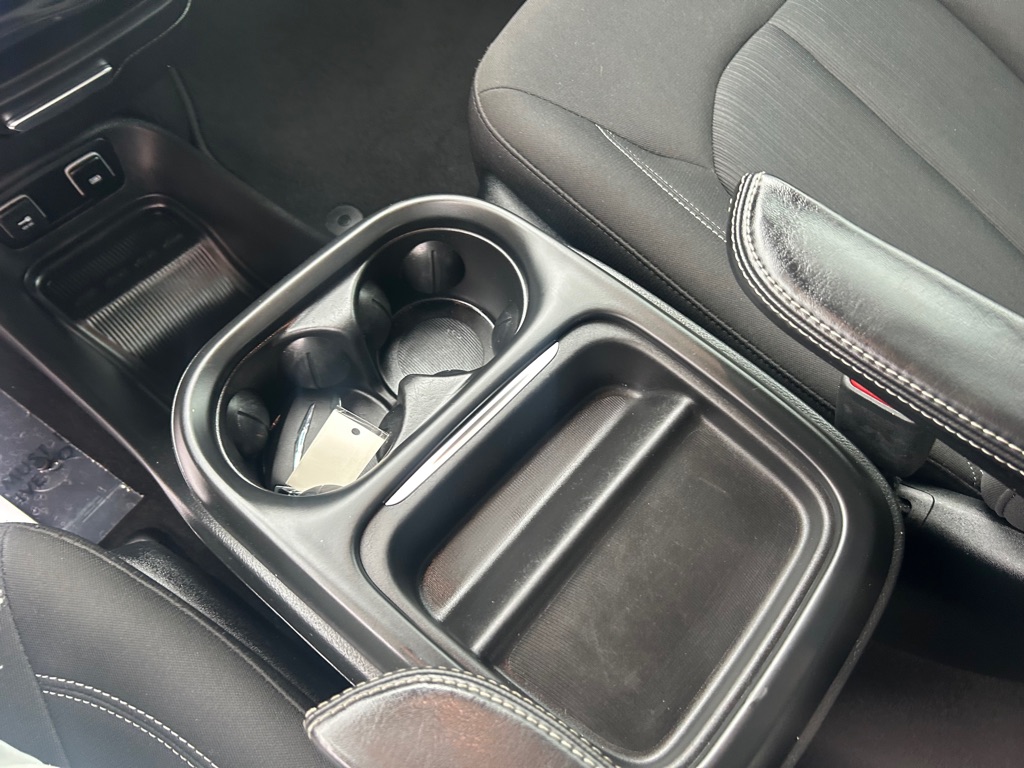 Photo 29 of this CHRYSLER PACIFICA