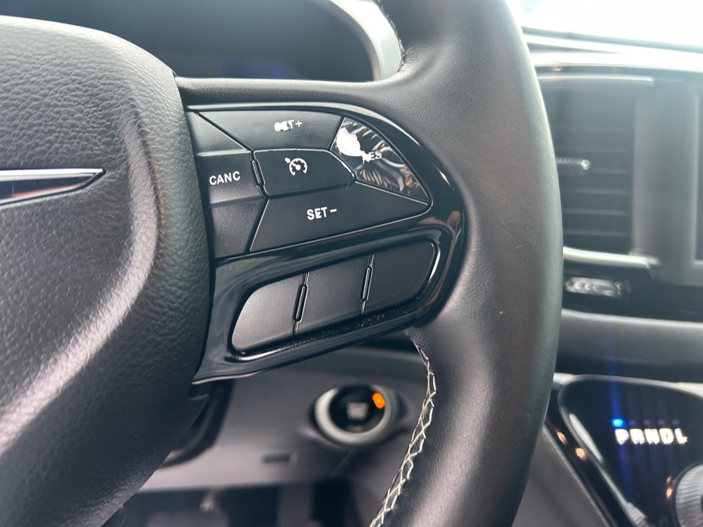 Photo 23 of this CHRYSLER PACIFICA
